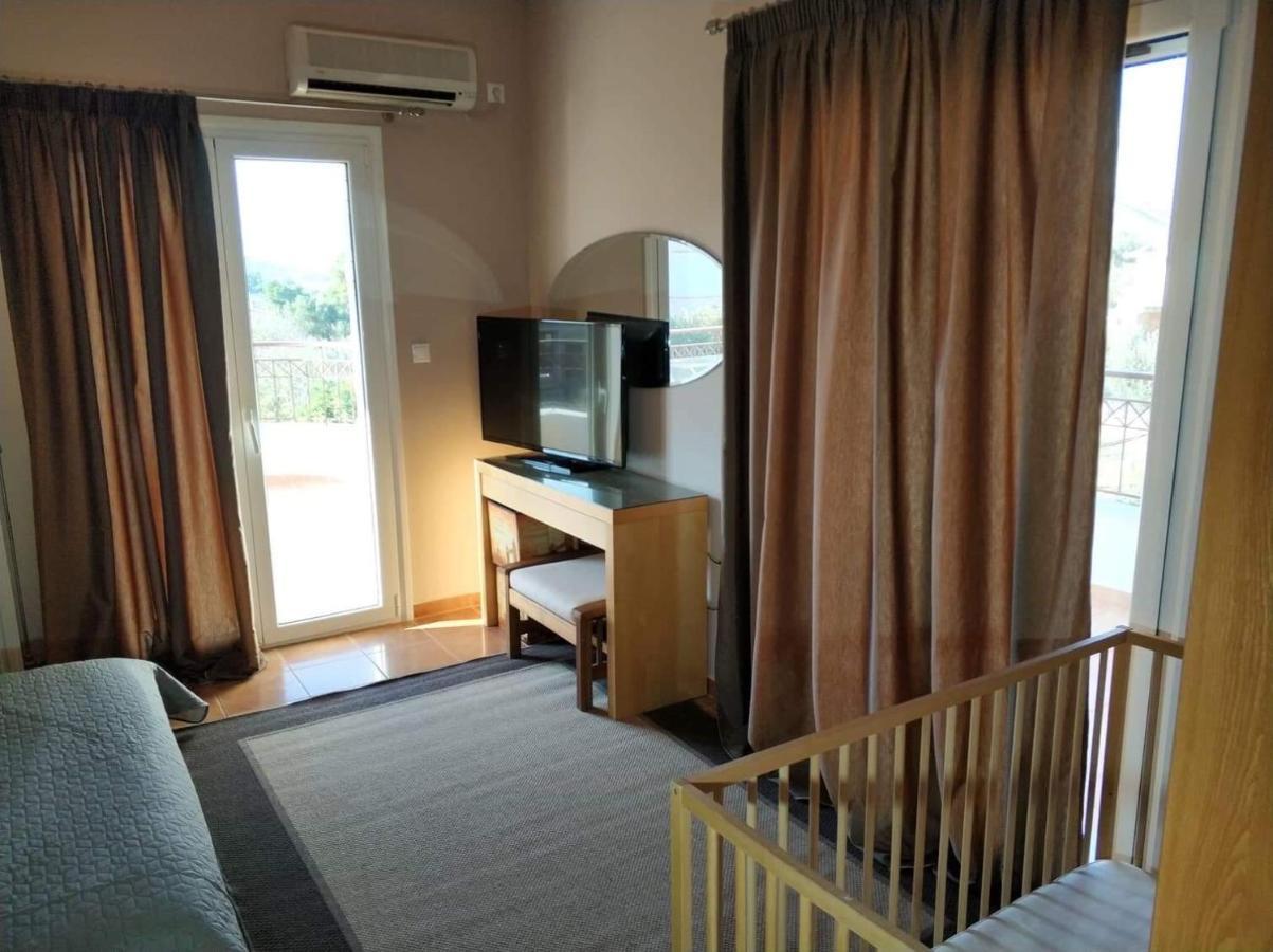 Relaxing Villa With Swimming Pool And Garden Agios Georgios  Ngoại thất bức ảnh