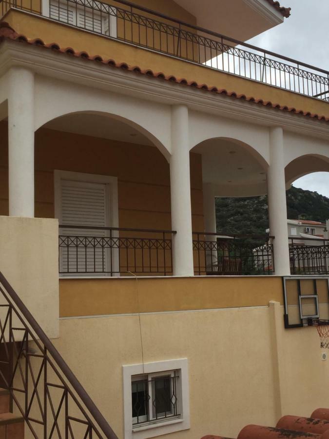 Relaxing Villa With Swimming Pool And Garden Agios Georgios  Ngoại thất bức ảnh