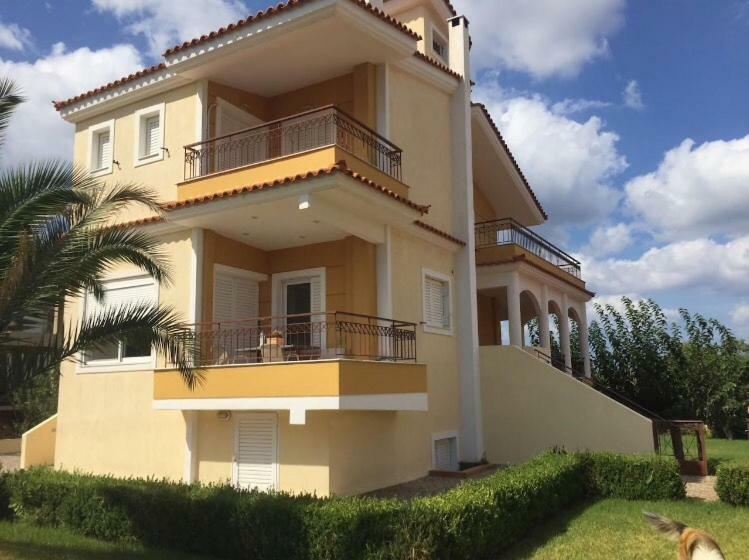 Relaxing Villa With Swimming Pool And Garden Agios Georgios  Ngoại thất bức ảnh